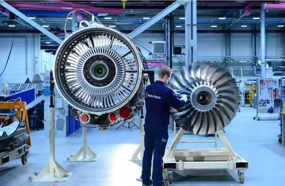 航空巨頭的固執(zhí)抉擇 寧可裁員也不低頭